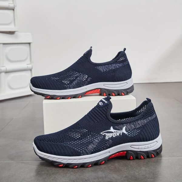 Men's shoes, casual sneakers, slip-on style, old Beijing-style canvas shoes with breathable mesh upper, available in extended sizes - Image 12